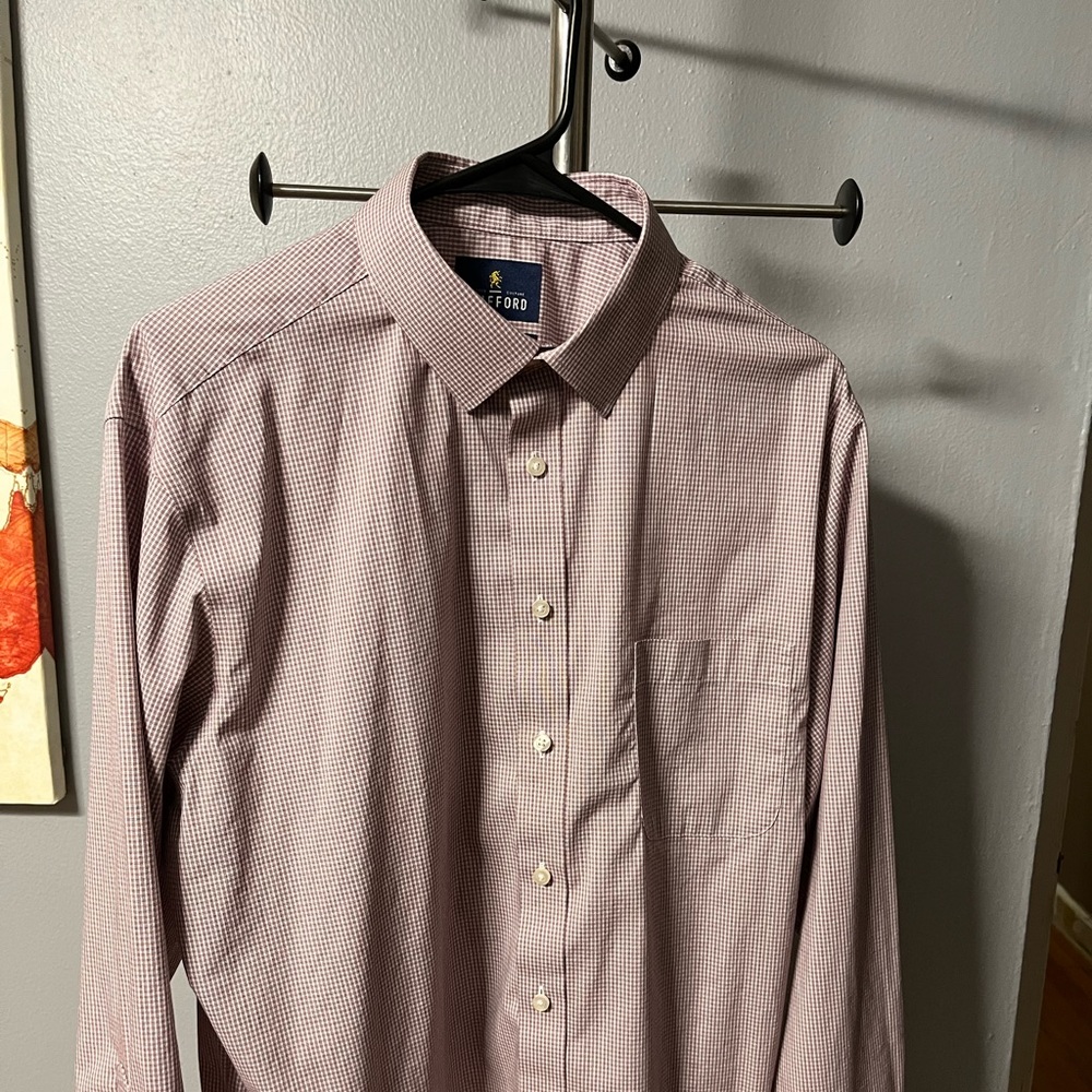 Men’s Stafford Dress Shirt. Like new condition. Size L 16•16 1/2 // 32-33